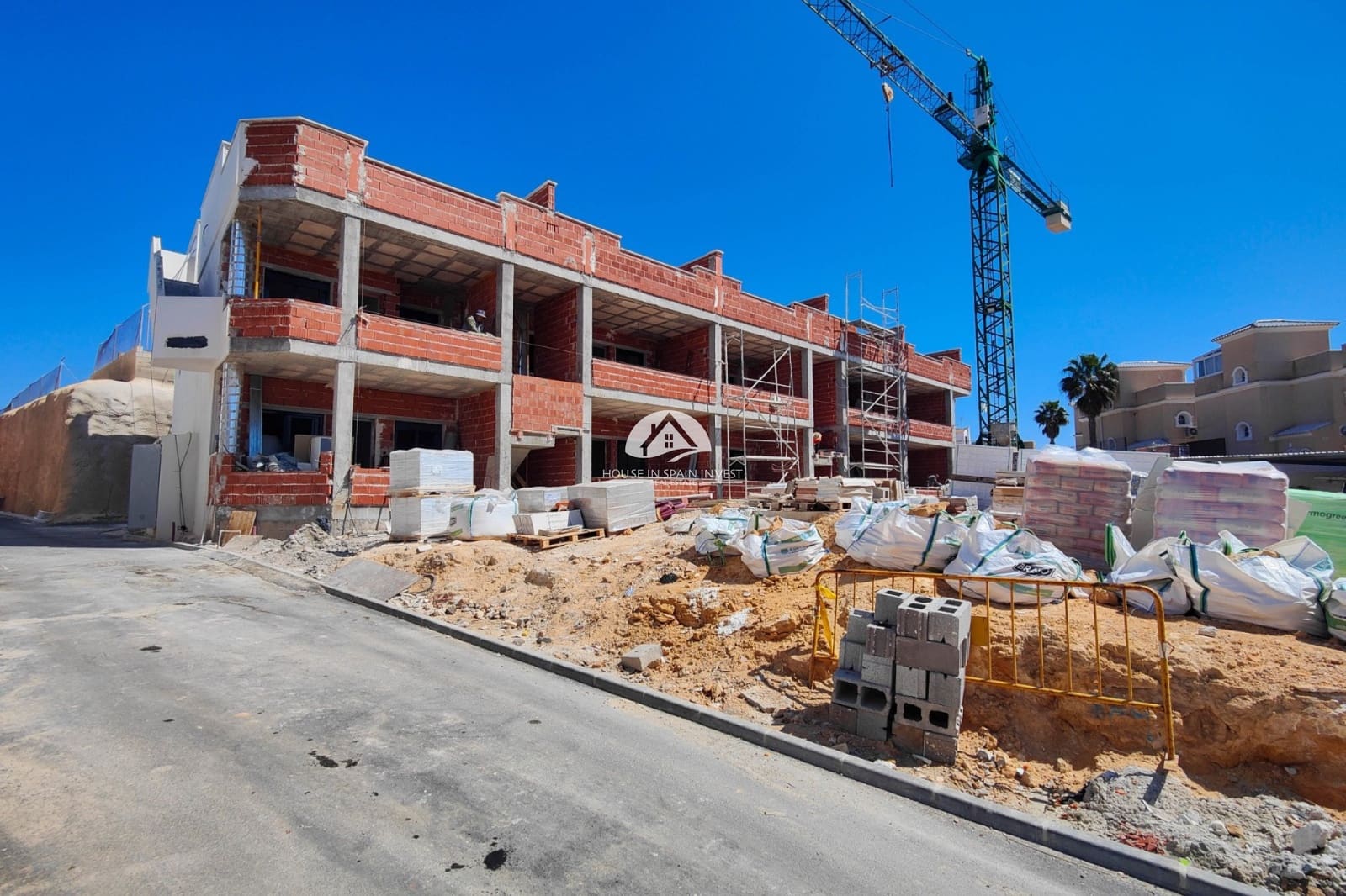 2 soverom Bungalow til salgs i Los Altos med svømmebasseng garasje - € 262 000 (Ref: 9759324)