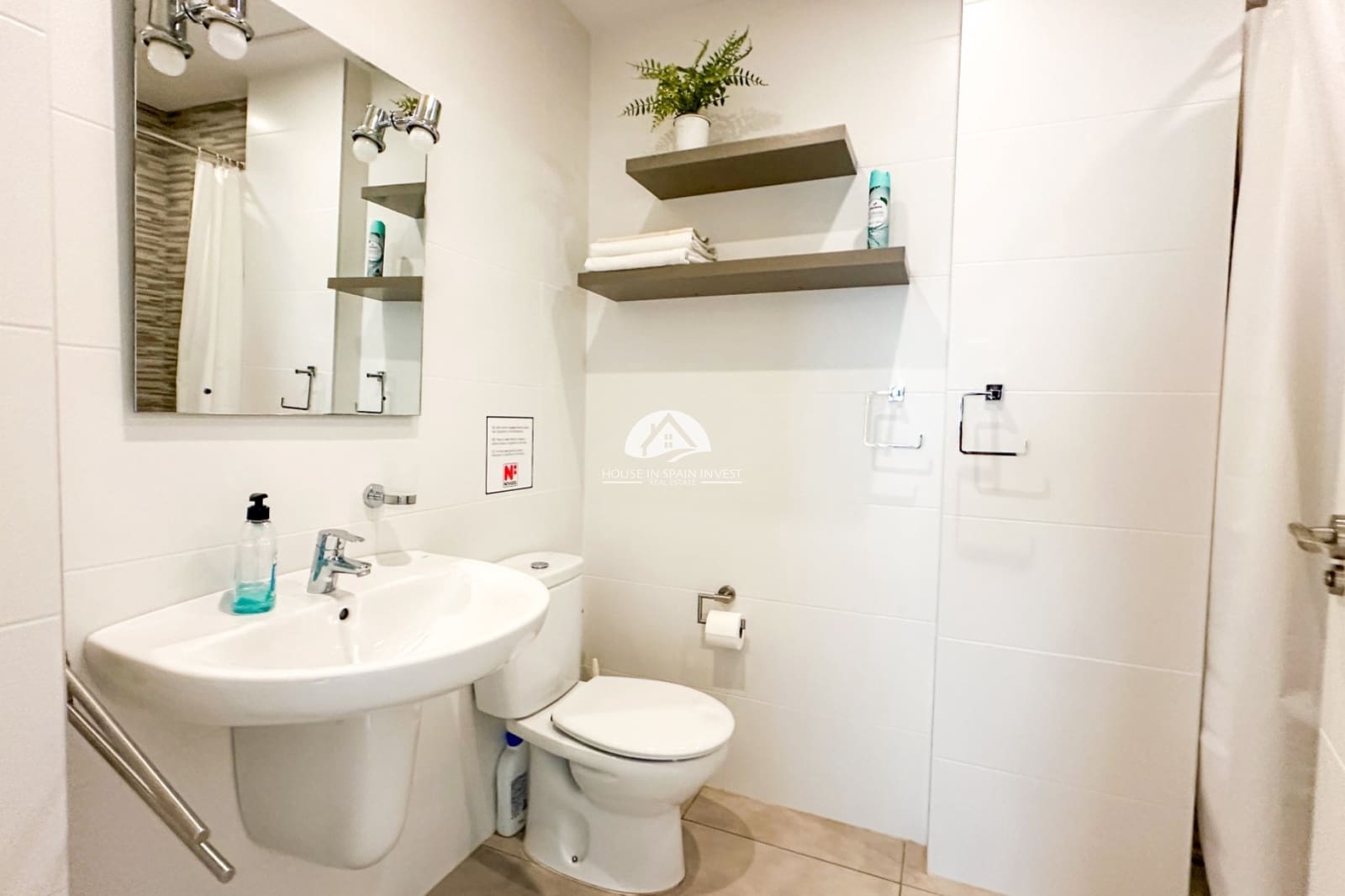 Apartamento de 2 habitaciones en Orihuela Costa en venta con piscina garaje - 220.000 € (Ref: 9769087)