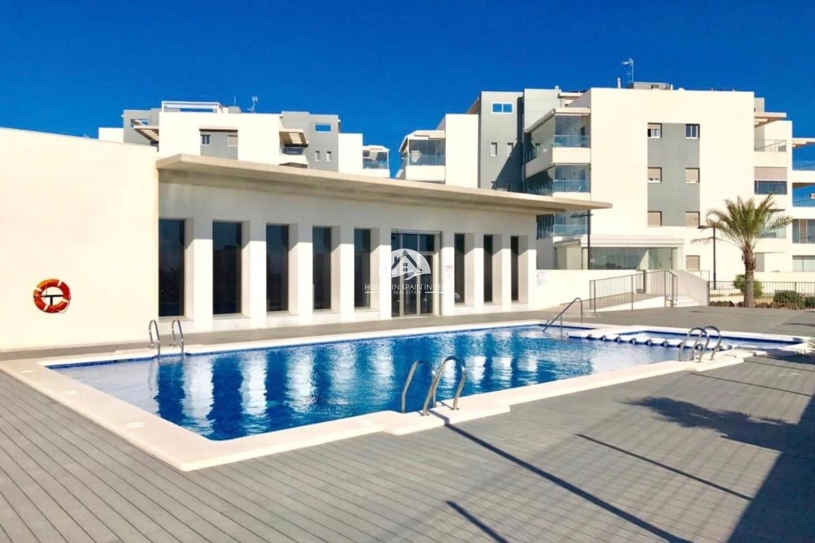 Apartamento de 2 habitaciones en Orihuela Costa en venta con piscina garaje - 220.000 € (Ref: 9769087)