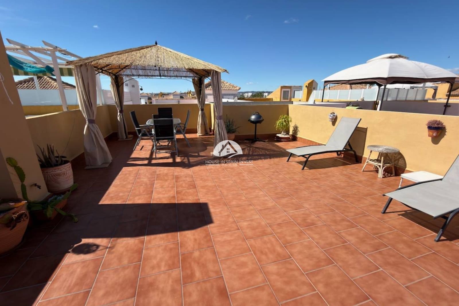 2 soveværelse Lejlighed til salg i Los Montesinos med swimmingpool - € 145.000 (Ref: 9783006)