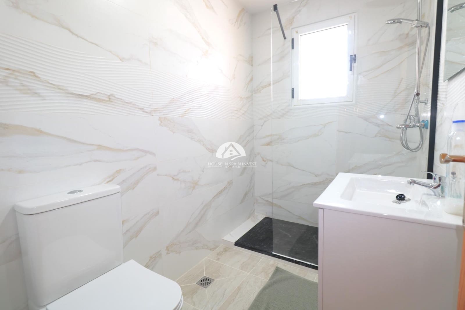 3 bedroom Villa for sale in Torrevieja with pool - € 228,000 (Ref: 9783009)