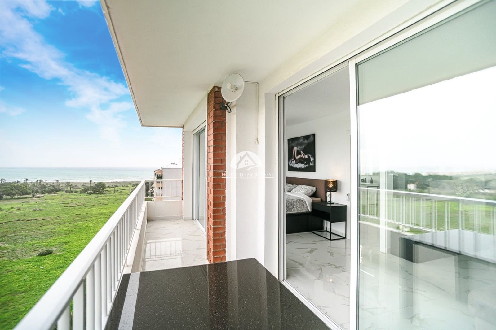 2 soverom Leilighet til salgs i Punta Prima med svømmebasseng - € 217 500 (Ref: 9798669)