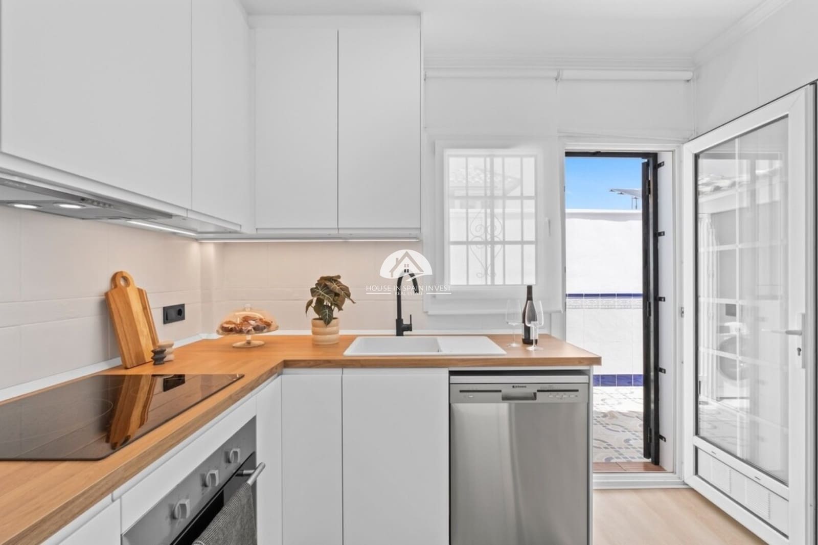 3 soverom Villa til salgs i Orihuela Costa med svømmebasseng garasje - € 269 800 (Ref: 9805708)