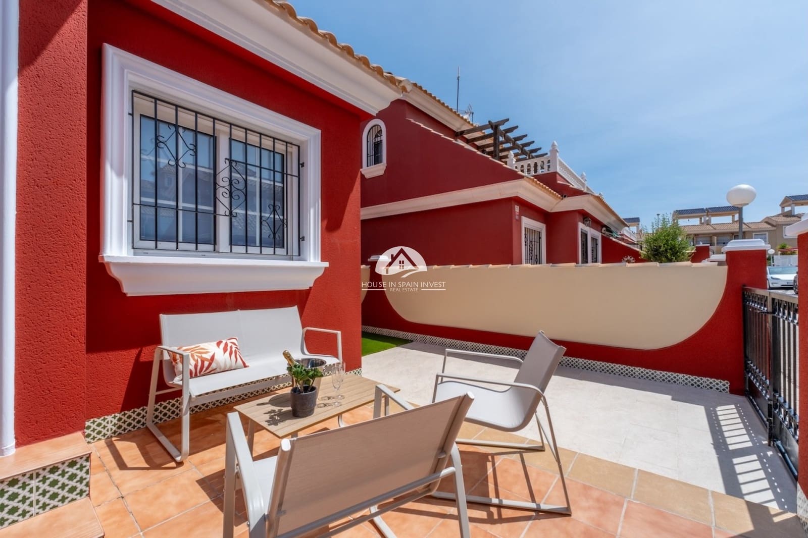 3 soverom Villa til salgs i Orihuela Costa med svømmebasseng garasje - € 269 800 (Ref: 9805708)