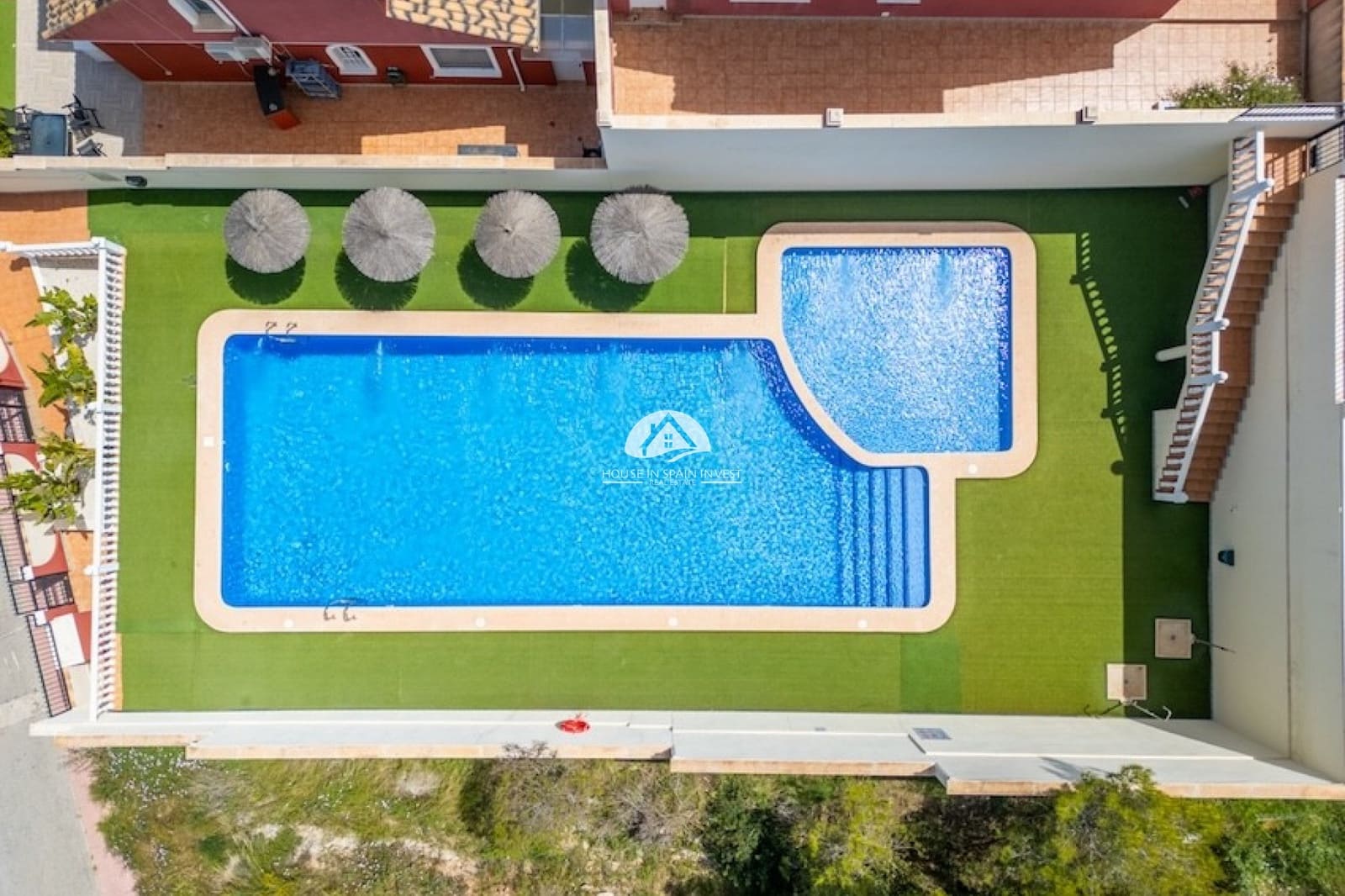 3 soverom Villa til salgs i Orihuela Costa med svømmebasseng garasje - € 269 800 (Ref: 9805708)