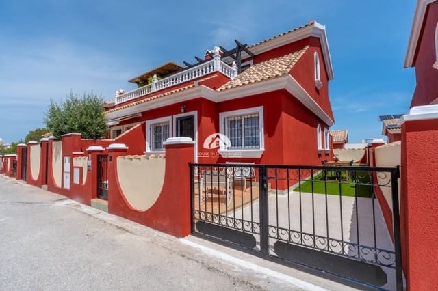 3 soverom Villa til salgs i Villamartín - Las Filipinas, Orihuela med svømmebasseng garasje - € 269 800 (Ref: 9805708)
