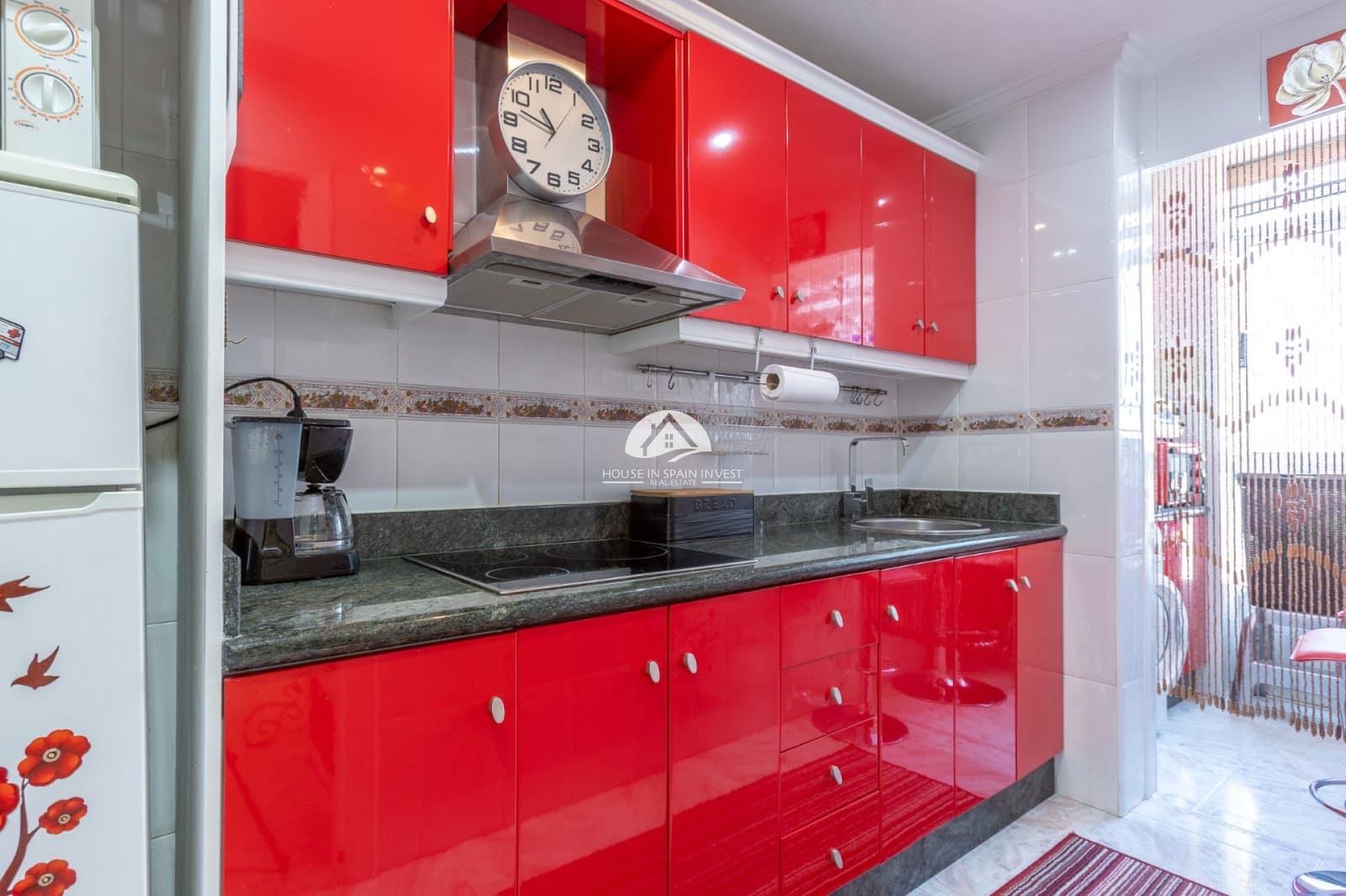 Apartamento de 2 habitaciones en Torrevieja en venta con piscina - 145.000 € (Ref: 9805709)