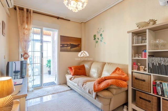 Apartamento de 2 habitaciones en Nueva Torrevieja, Torrevieja en venta con piscina - 145.000 € (Ref: 9805709)