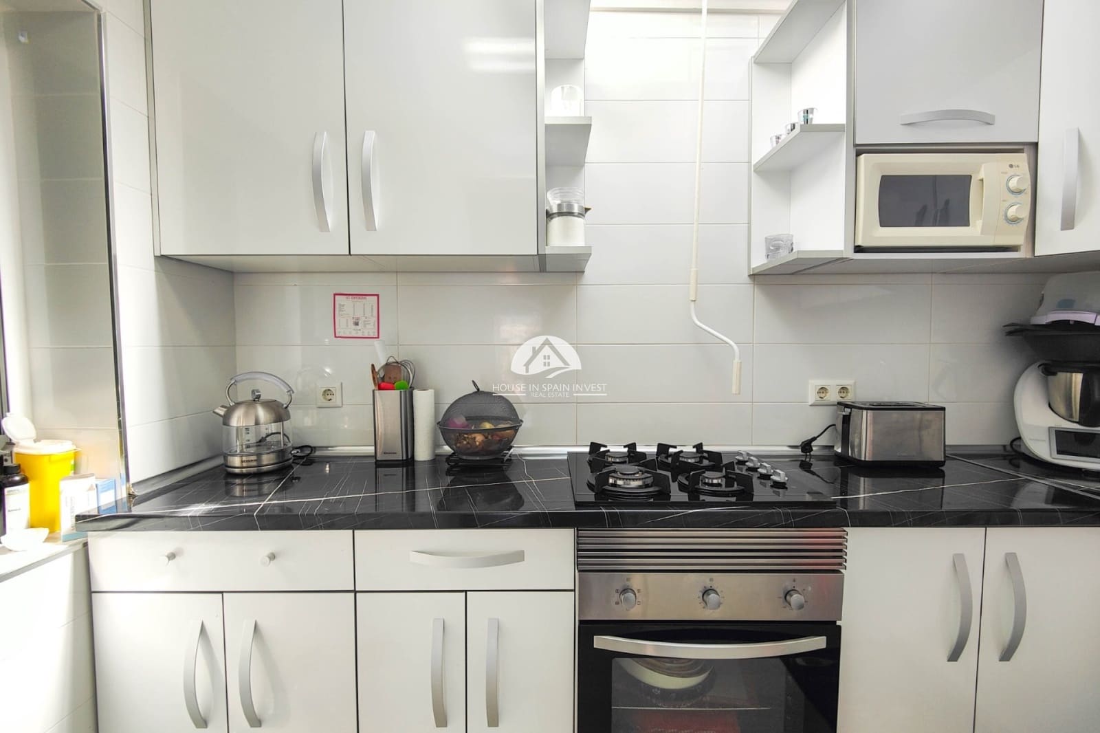 2 makuuhuone Omakotitalo myytävänä paikassa Torrevieja - 129 900 € (Ref: 9807445)