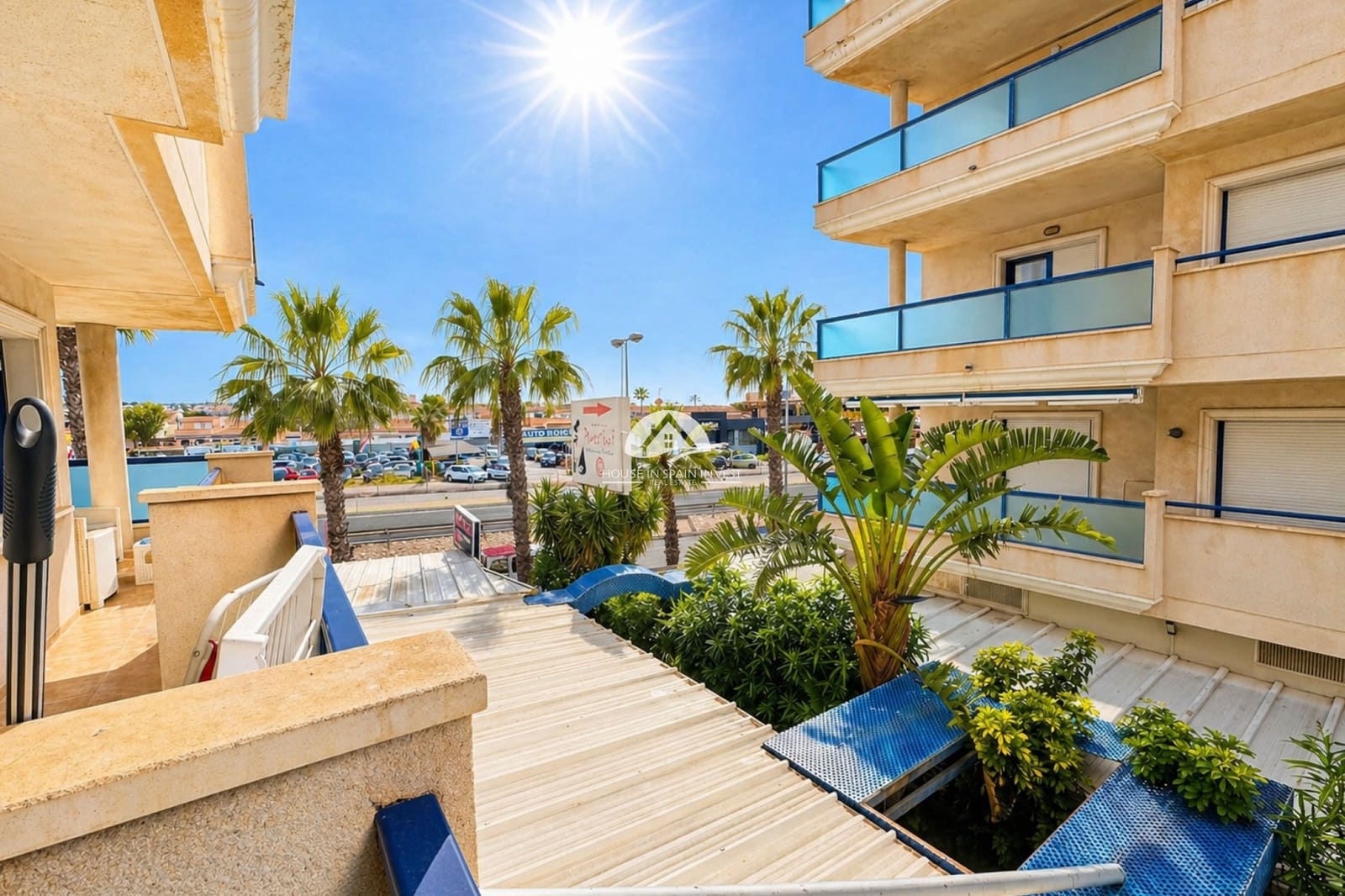 2 soveværelse Lejlighed til salg i Cabo Roig med swimmingpool garage - € 185.000 (Ref: 9819224)