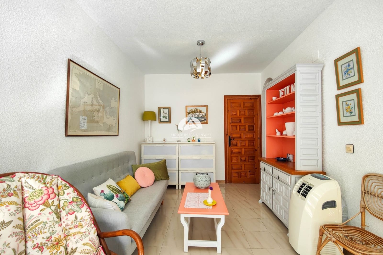 2 makuuhuone Omakotitalo myytävänä paikassa Torrevieja mukana 
autotalli - 219 900 € (Ref: 9824578)