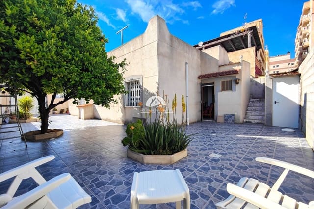 2 makuuhuone Omakotitalo myytävänä paikassa Nueva Torrevieja, Torrevieja mukana 
autotalli - 219 900 € (Ref: 9824578)