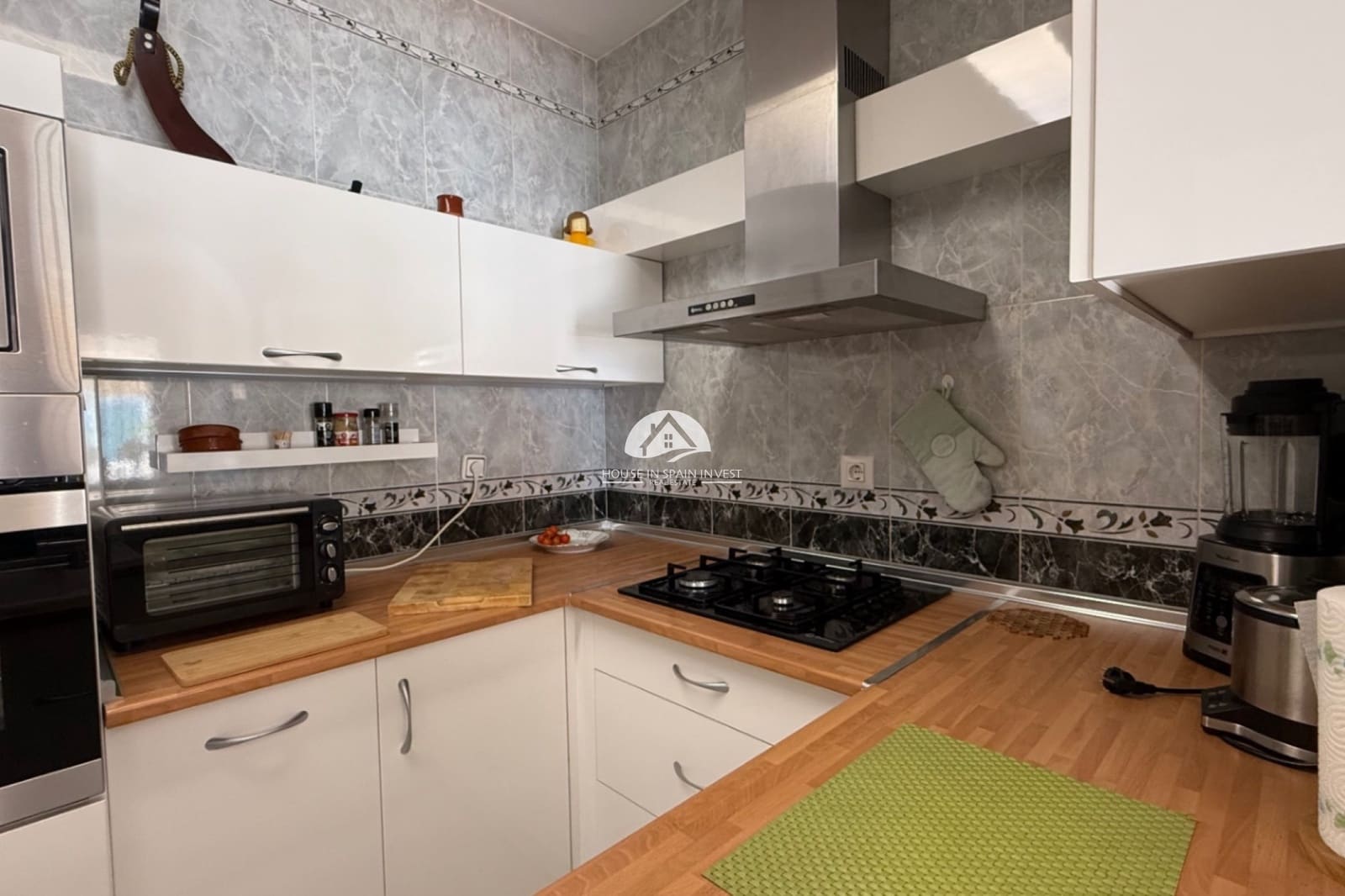 3 slaapkamer Huis te koop in Torrevieja met zwembad garage - € 389.000 (Ref: 9826838)