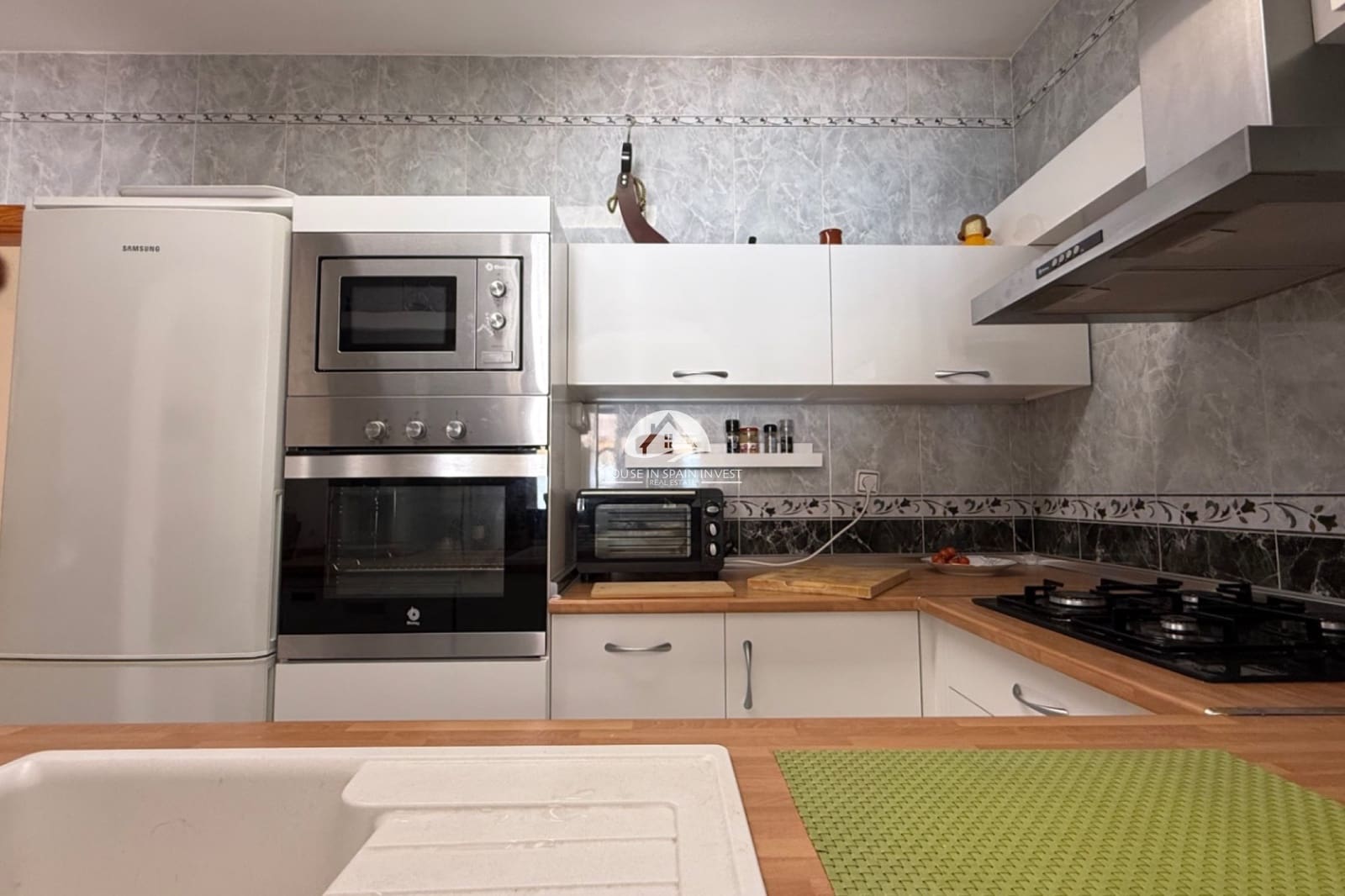 3 slaapkamer Huis te koop in Torrevieja met zwembad garage - € 389.000 (Ref: 9826838)