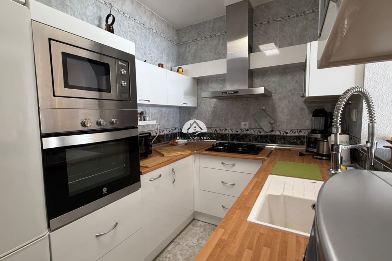 3 slaapkamer Huis te koop in Torrevieja met zwembad garage - € 389.000 (Ref: 9826838)