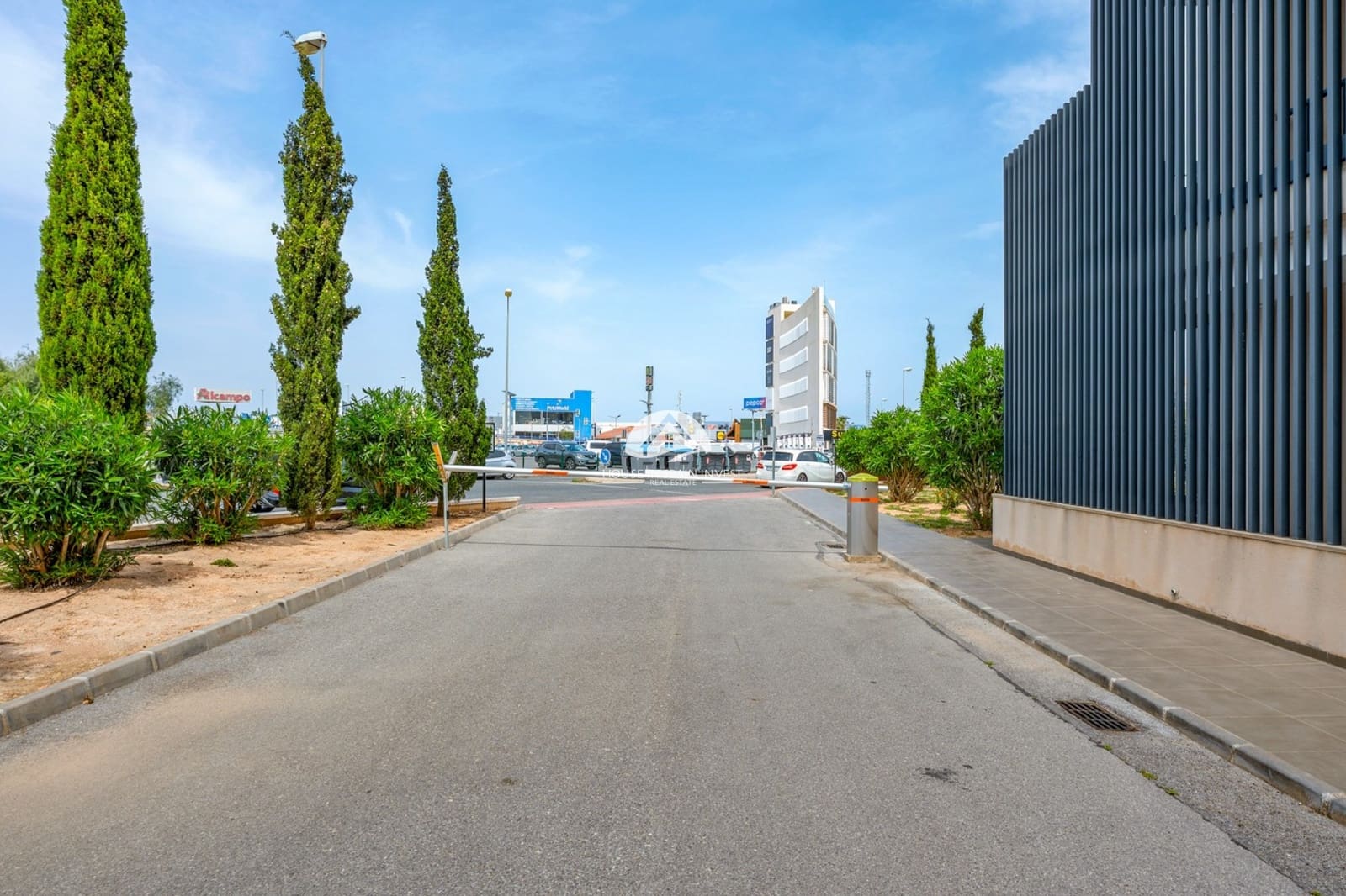 2 makuuhuone Huoneisto myytävänä paikassa La Zenia mukana uima-altaan 
autotalli - 249 900 € (Ref: 9826839)
