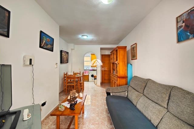 2 Zimmer Apartment zu verkaufen in Nueva Torrevieja, Torrevieja mit Pool Garage - 125.000 € (Ref: 9828105)