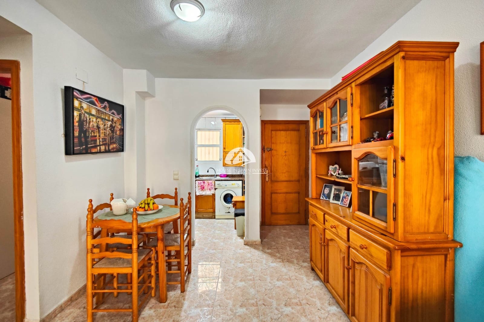 2 soverom Leilighet til salgs i Torrevieja med svømmebasseng garasje - € 125 000 (Ref: 9828105)