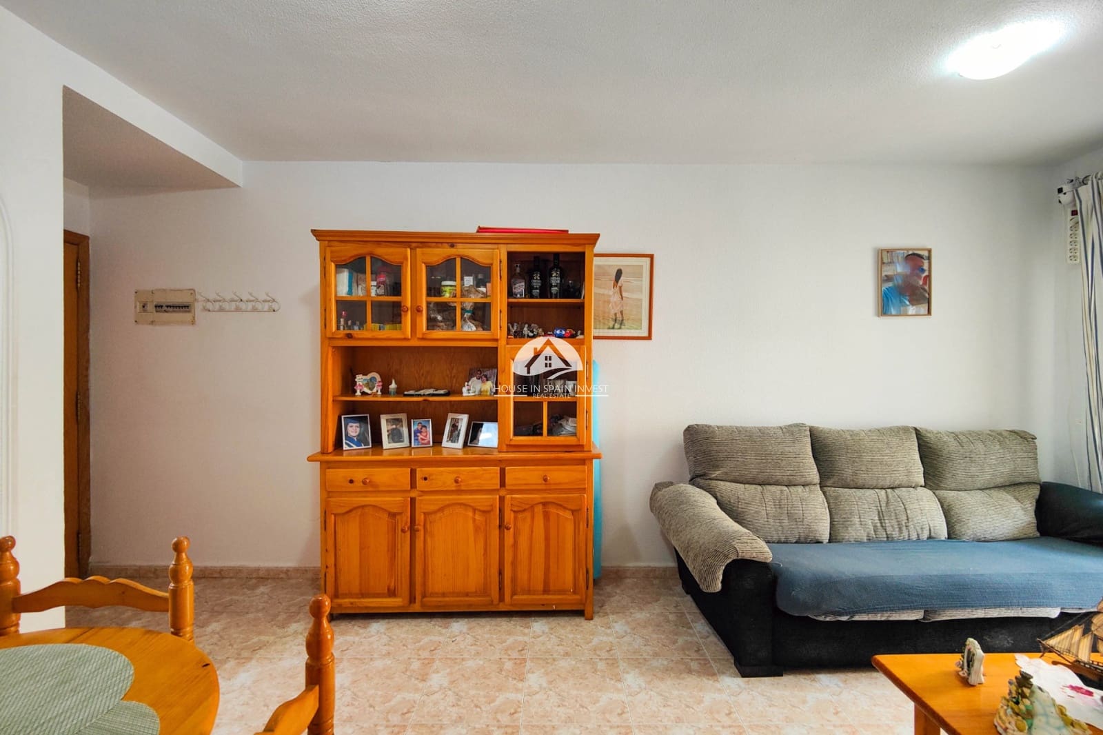 2 soverom Leilighet til salgs i Torrevieja med svømmebasseng garasje - € 125 000 (Ref: 9828105)