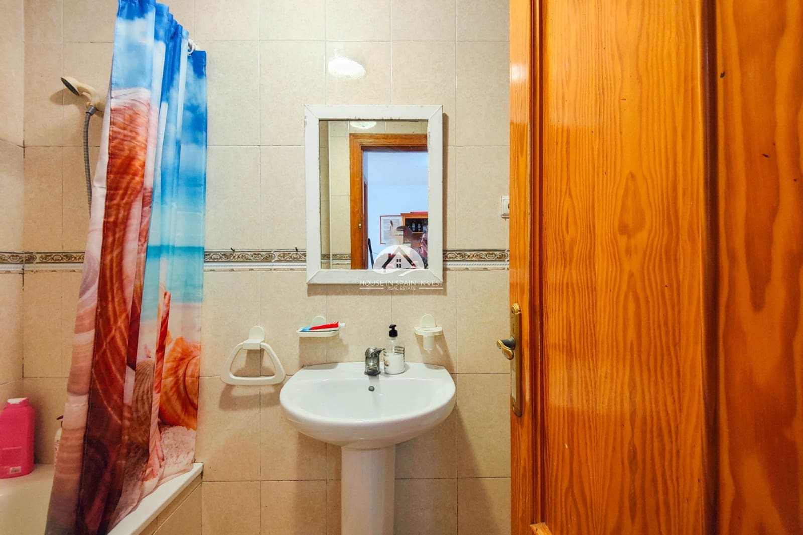 2 soverom Leilighet til salgs i Torrevieja med svømmebasseng garasje - € 125 000 (Ref: 9828105)