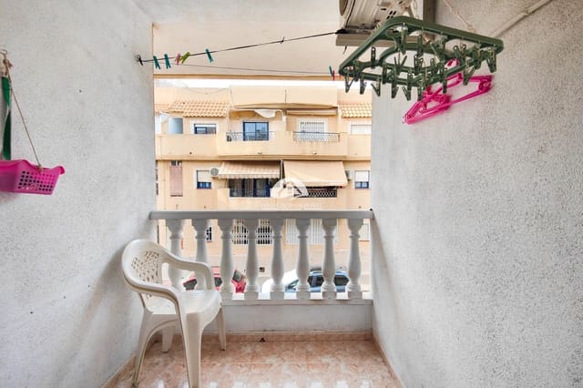 2 Zimmer Apartment zu verkaufen in Nueva Torrevieja, Torrevieja mit Pool Garage - 125.000 € (Ref: 9828105)