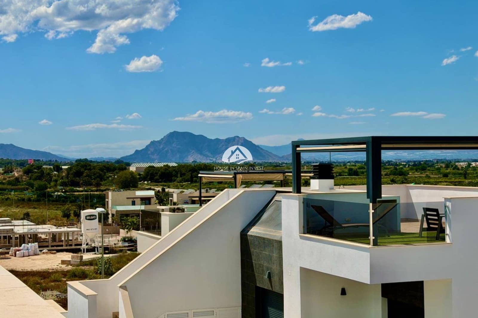 3 bedroom Villa for sale in Benijofar with pool garage - € 425,000 (Ref: 9841565)