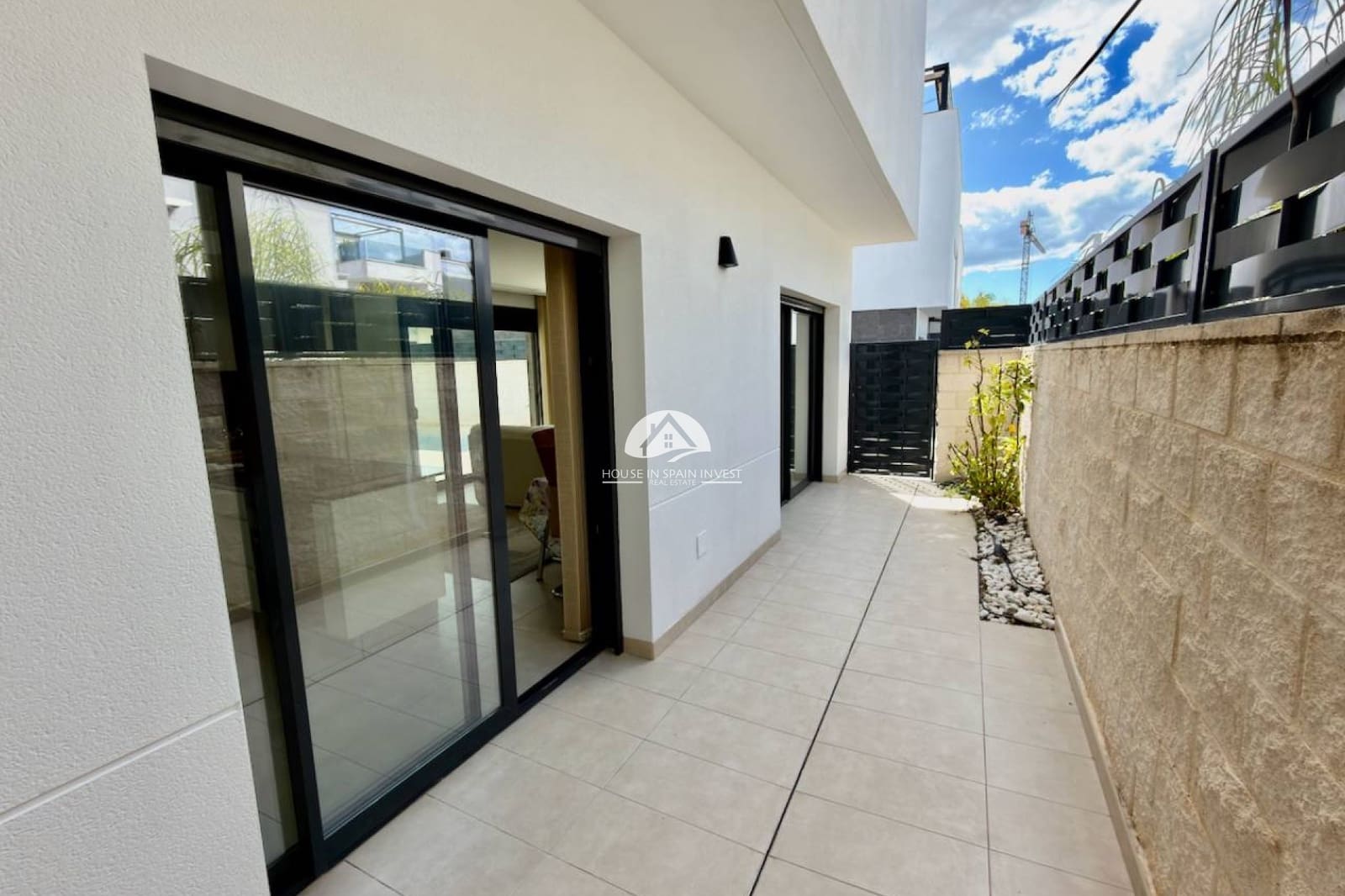3 bedroom Villa for sale in Benijofar with pool garage - € 425,000 (Ref: 9841565)