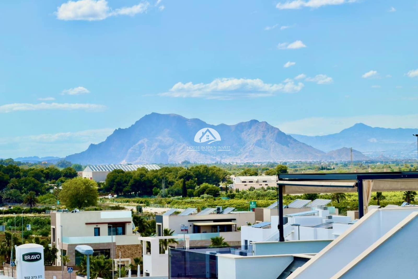 3 bedroom Villa for sale in Benijofar with pool garage - € 425,000 (Ref: 9841565)
