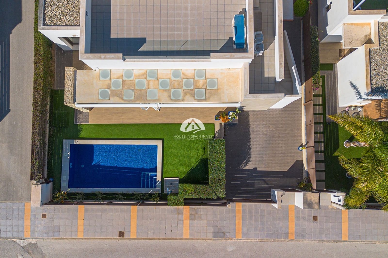 3 bedroom Villa for sale in Vistabella with pool garage - € 475,000 (Ref: 9841566)