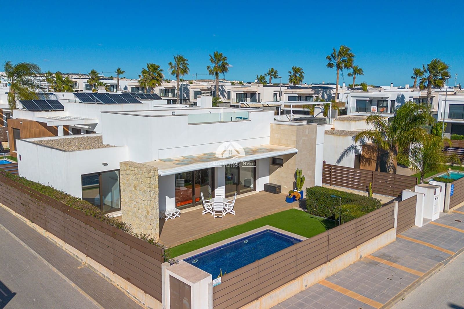 3 bedroom Villa for sale in Vistabella with pool garage - € 475,000 (Ref: 9841566)