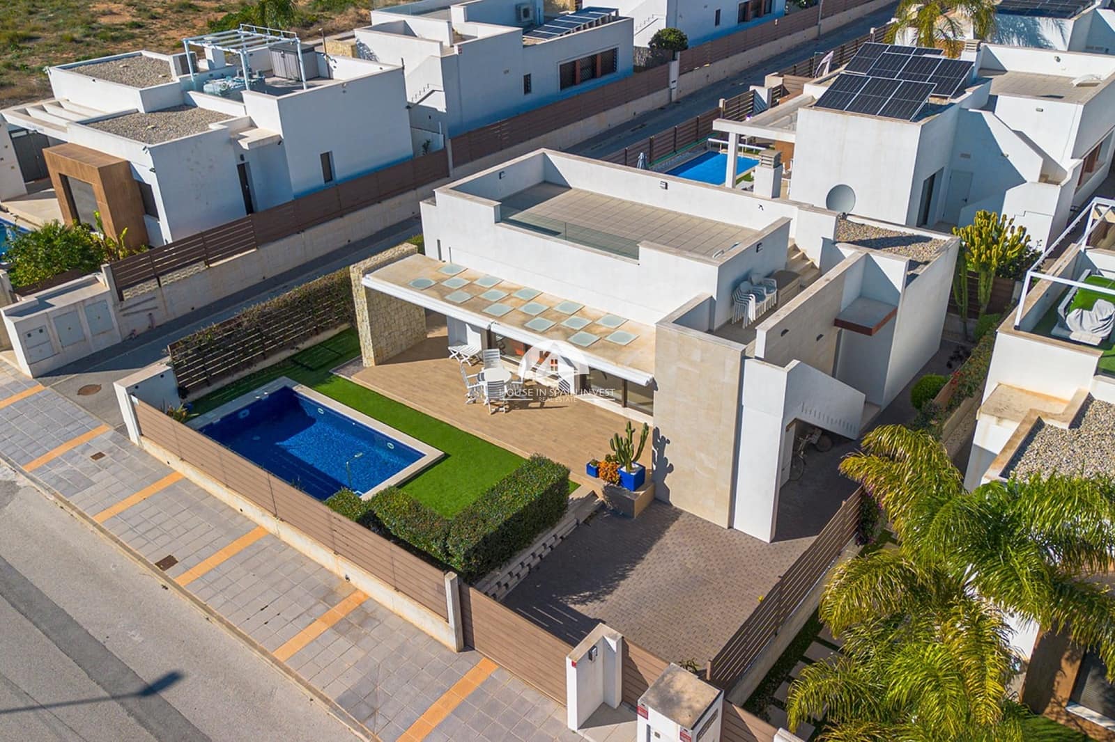 3 bedroom Villa for sale in Vistabella with pool garage - € 475,000 (Ref: 9841566)