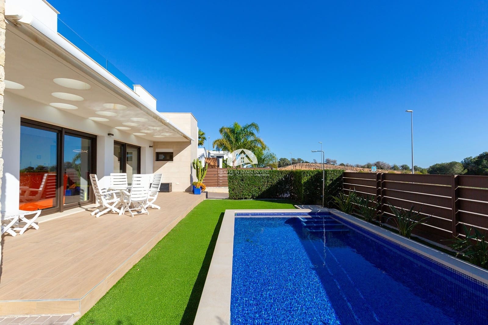 3 bedroom Villa for sale in Vistabella with pool garage - € 475,000 (Ref: 9841566)