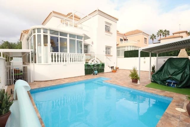 4 soveværelse Villa til salg i Las Filipinas med swimmingpool garage - € 408.000 (Ref: 9841569)
