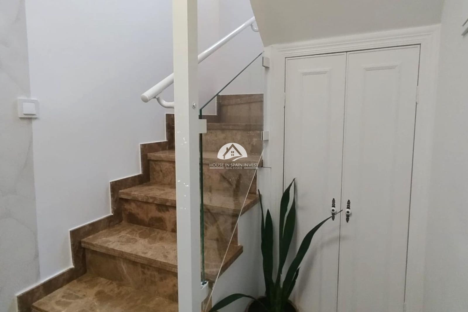 4 soveværelse Villa til salg i San Miguel de Salinas med swimmingpool garage - € 408.000 (Ref: 9841569)