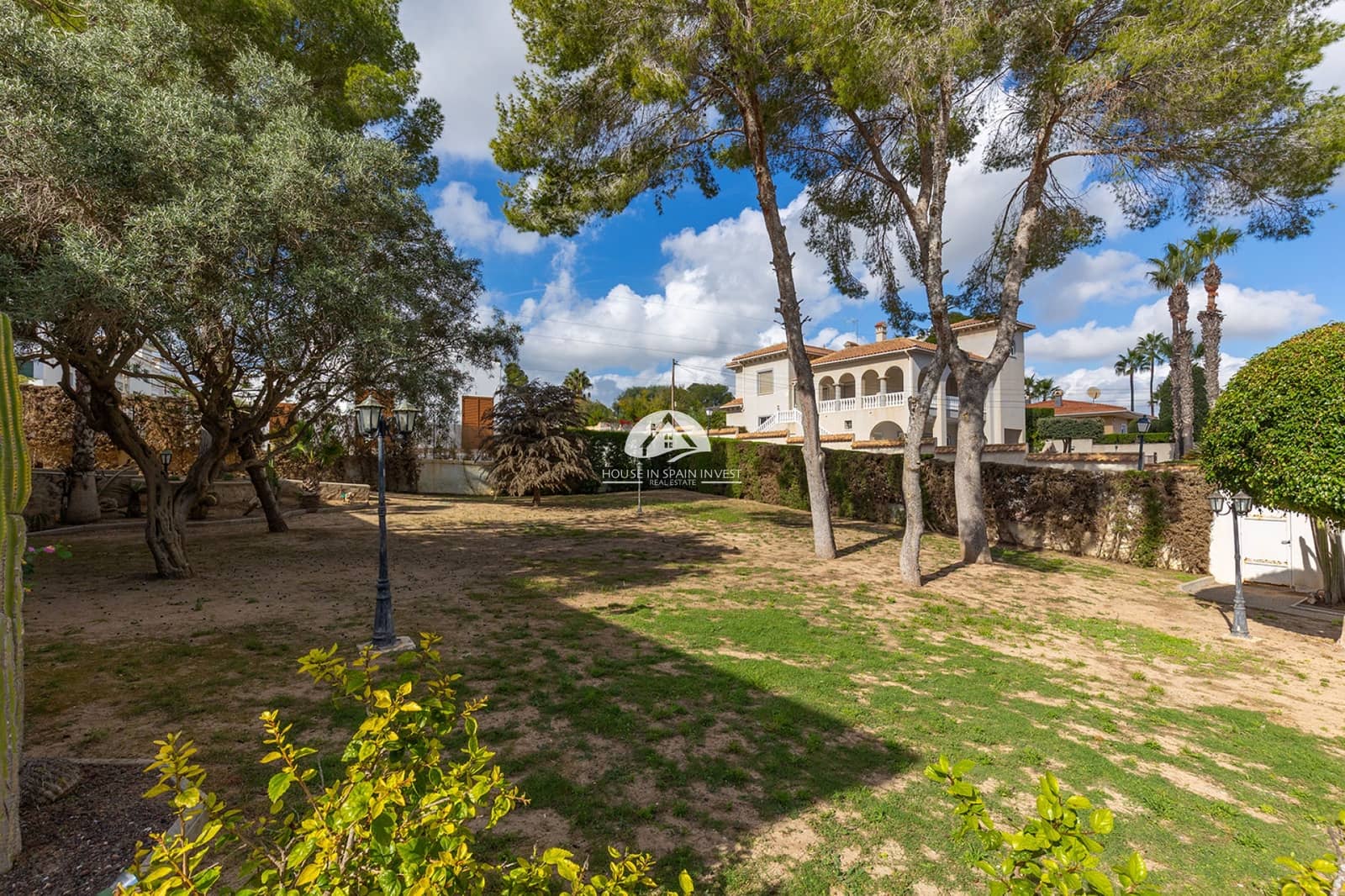 5 Zimmer Villa zu verkaufen in Orihuela Costa - 670.000 € (Ref: 9841570)