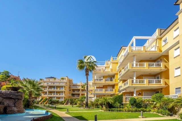 Ático de 3 habitaciones en Dehesa de Campoamor, Orihuela en venta - 595.000 € (Ref: 9841571)