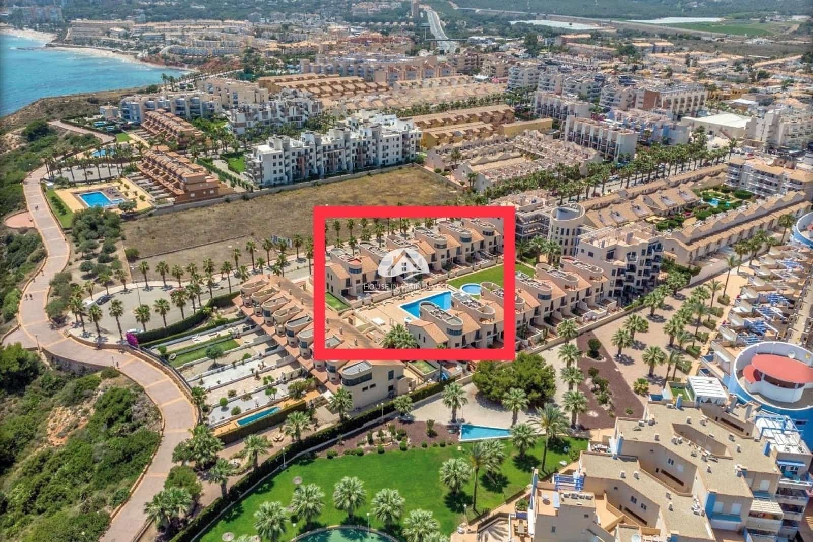 3 soverom Hus til salgs i Orihuela Costa med svømmebasseng - € 319 900 (Ref: 9841572)