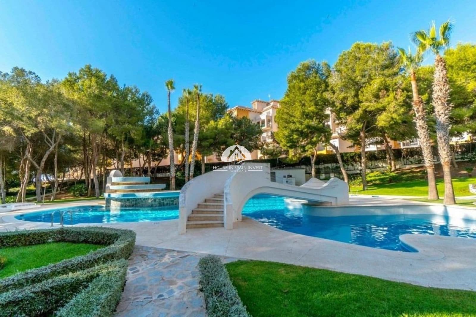 3 bedroom Apartment for sale in Dehesa de Campoamor with pool - € 215,000 (Ref: 9841573)