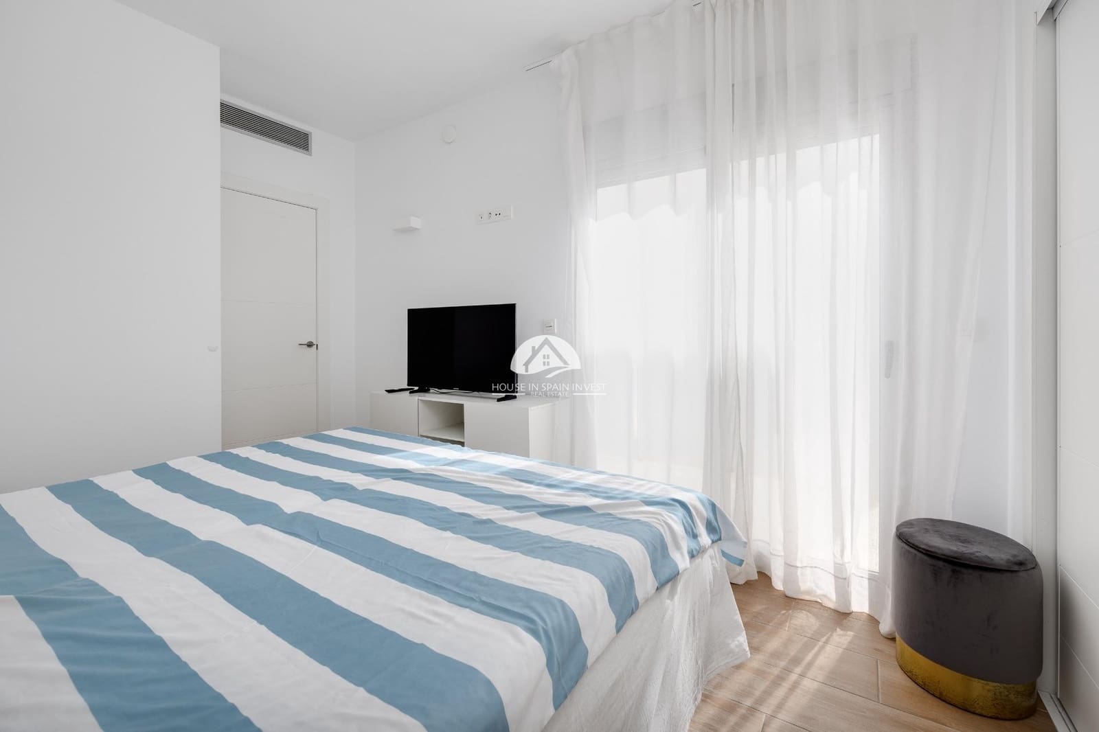 3 soverom Villa til salgs i Torrevieja med svømmebasseng - € 423 000 (Ref: 9841735)