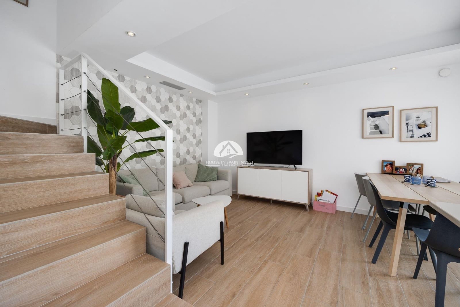 3 soverom Villa til salgs i Torrevieja med svømmebasseng - € 423 000 (Ref: 9841735)