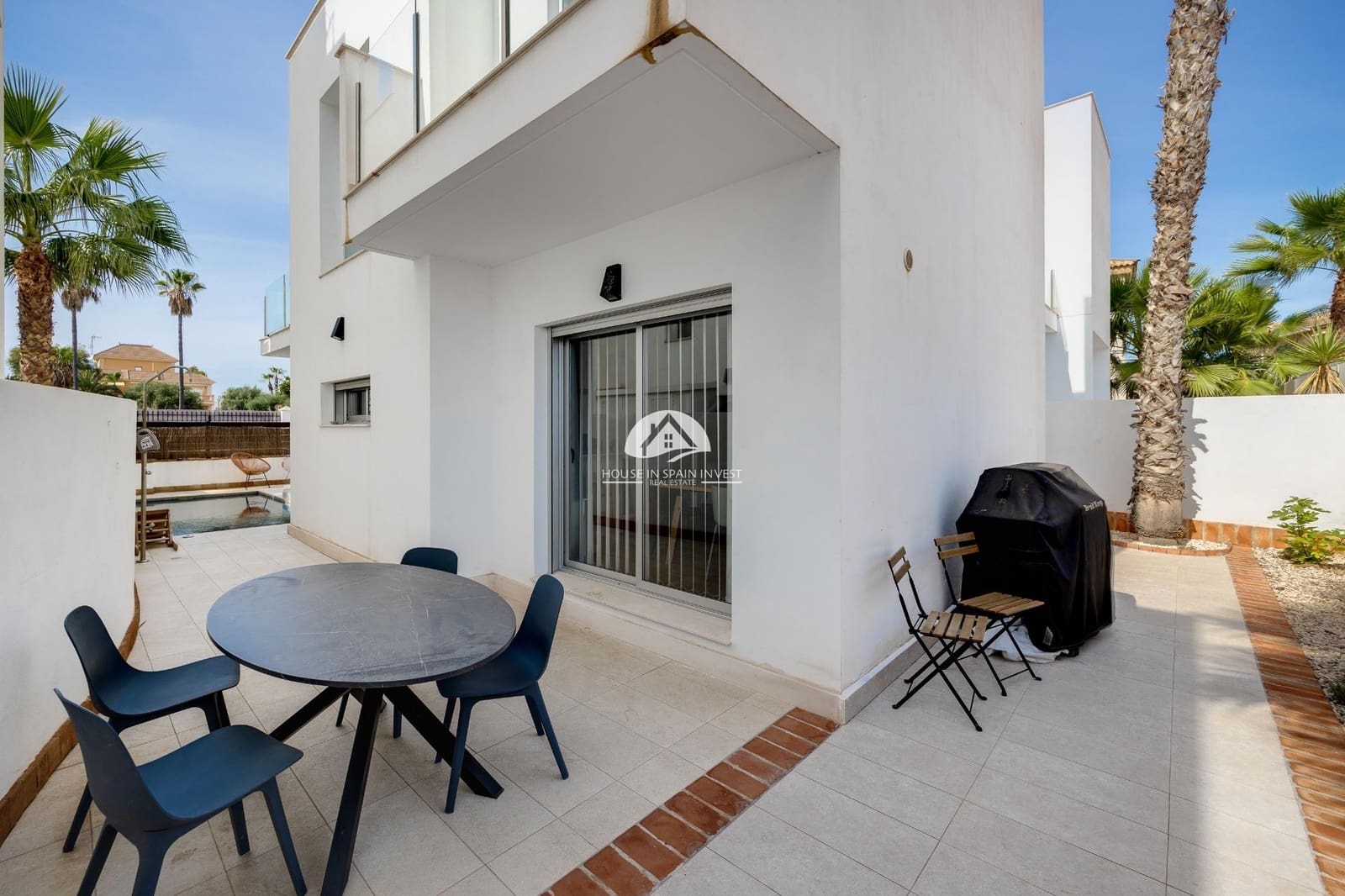 3 soverom Villa til salgs i Torrevieja med svømmebasseng - € 423 000 (Ref: 9841735)