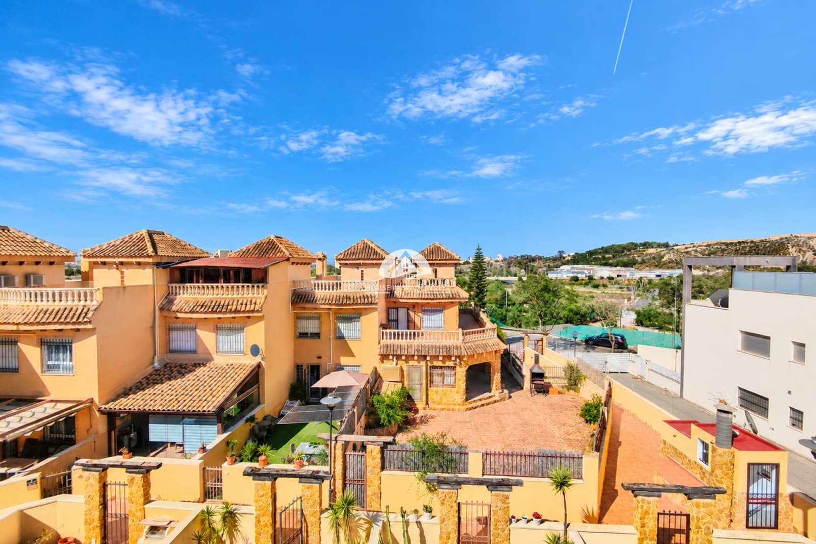 4 sovrum Hus till salu i Guardamar del Segura med pool garage - 269 000 € (Ref: 9848226)