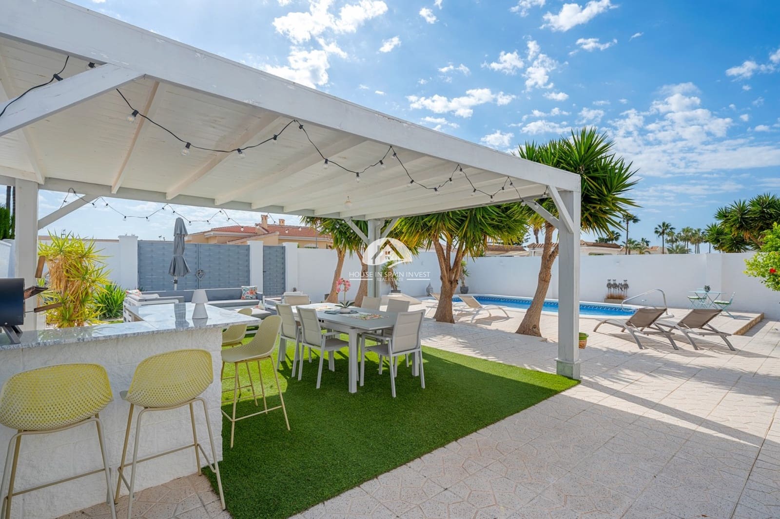 3 Zimmer Villa zu verkaufen in Pueblo Bravo mit Pool - 440.000 € (Ref: 9862220)