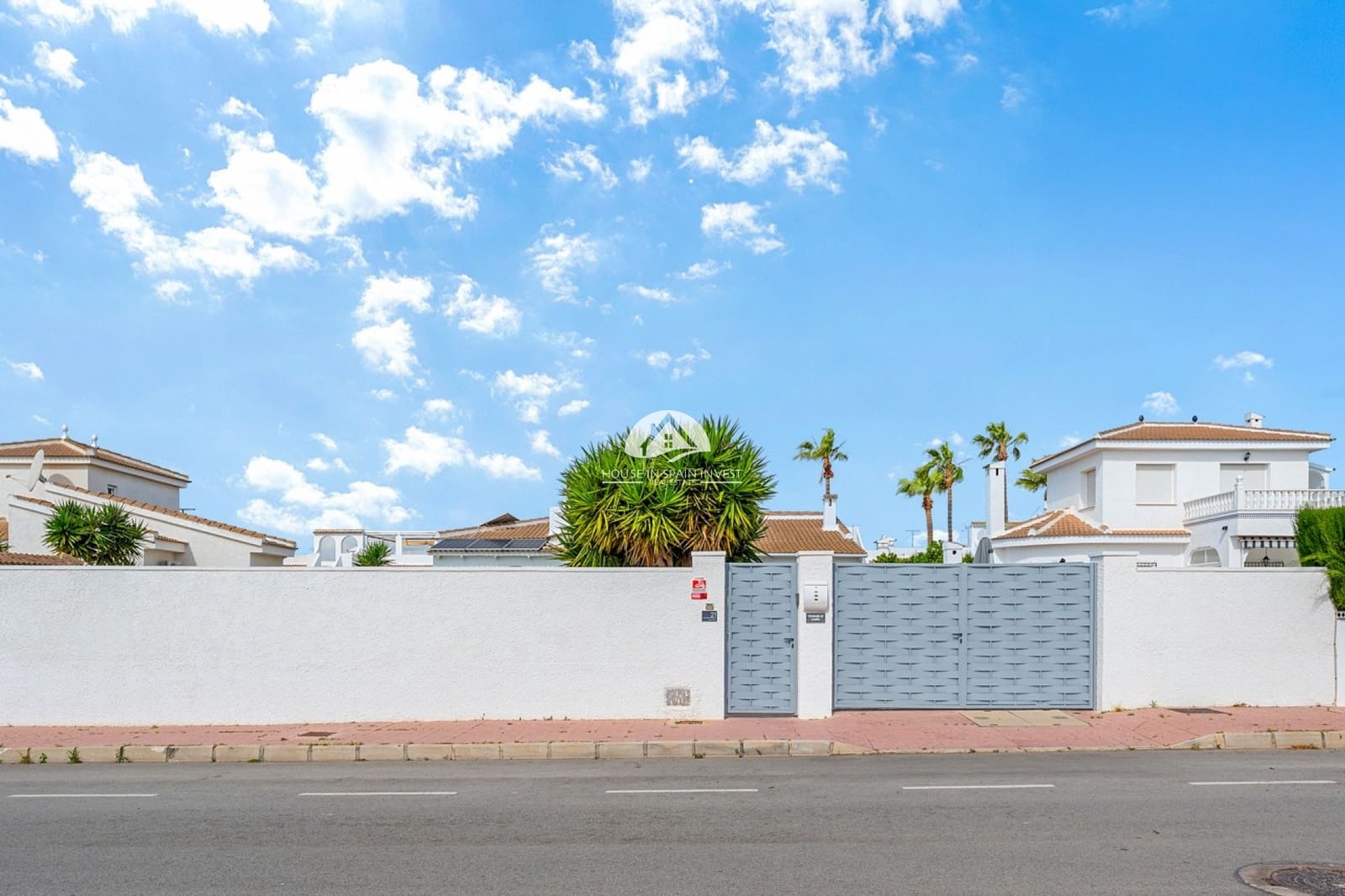 3 Zimmer Villa zu verkaufen in Pueblo Bravo mit Pool - 440.000 € (Ref: 9862220)