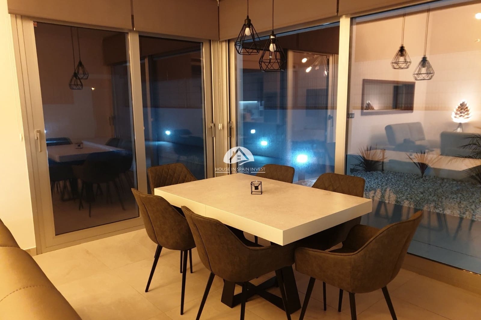 3 sypialnia Willa na sprzedaż w Guardamar del Segura z basenem - 460 000 € (Ref: 9867811)