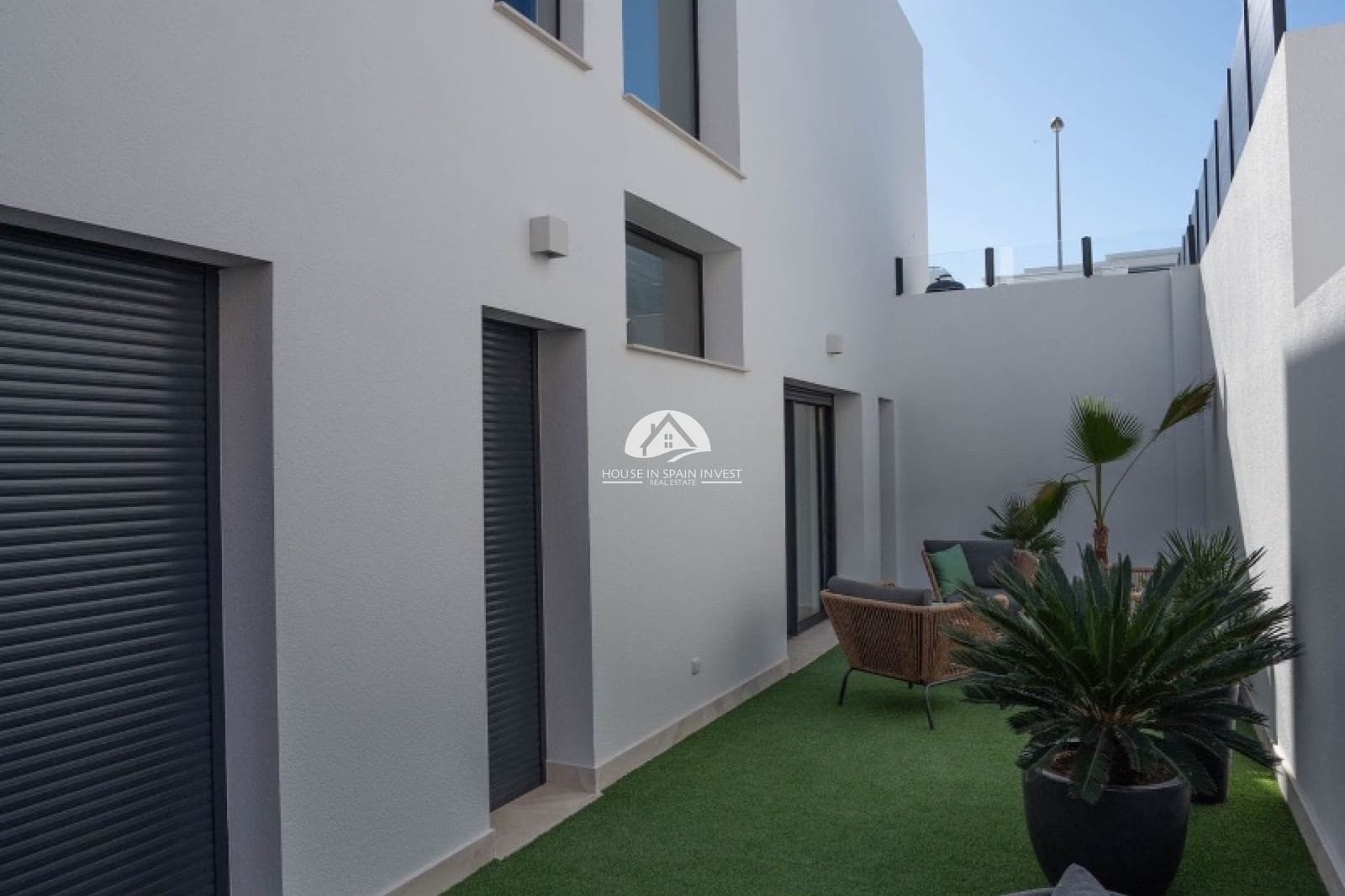4 bedroom Villa for sale in Rojales with pool - € 895,000 (Ref: 9867812)