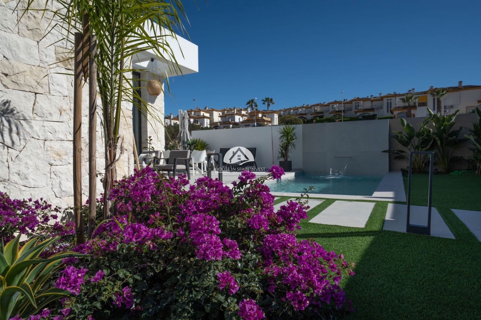 4 bedroom Villa for sale in Rojales with pool - € 895,000 (Ref: 9867812)