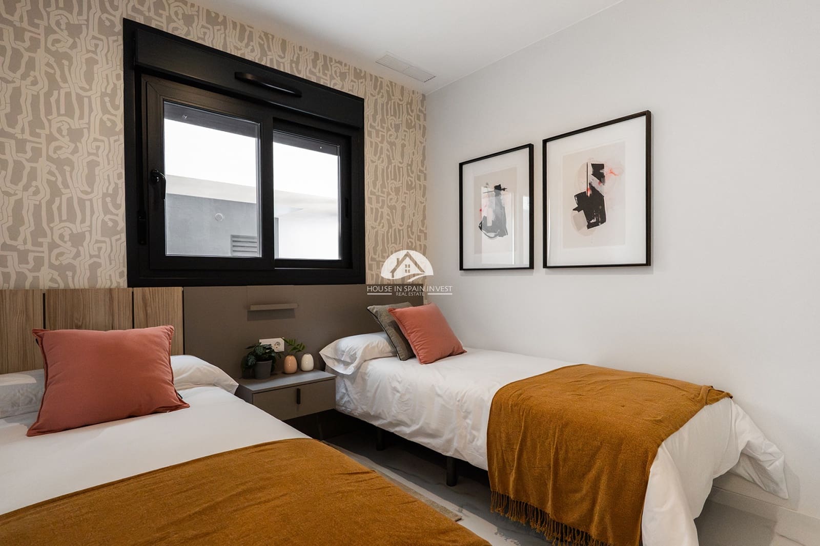 2 bedroom Apartment for sale in Torrevieja with pool - € 337,000 (Ref: 9867813)