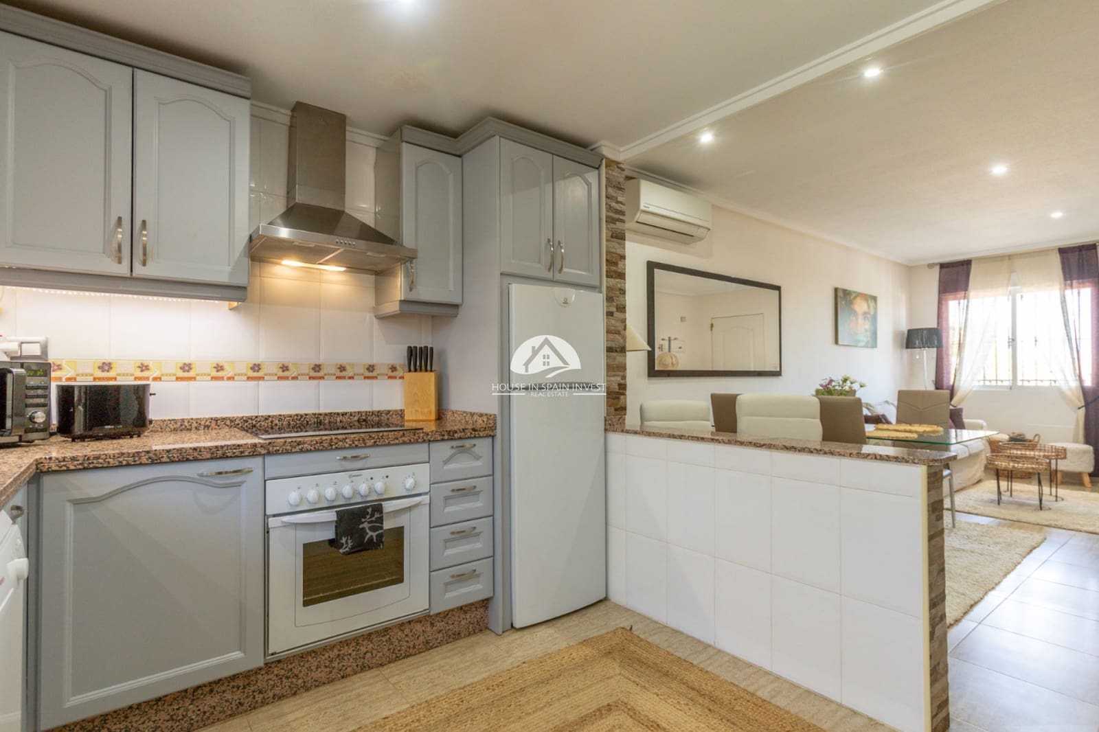 2 bedroom Bungalow for sale in Orihuela Costa with pool - € 215,000 (Ref: 9867814)