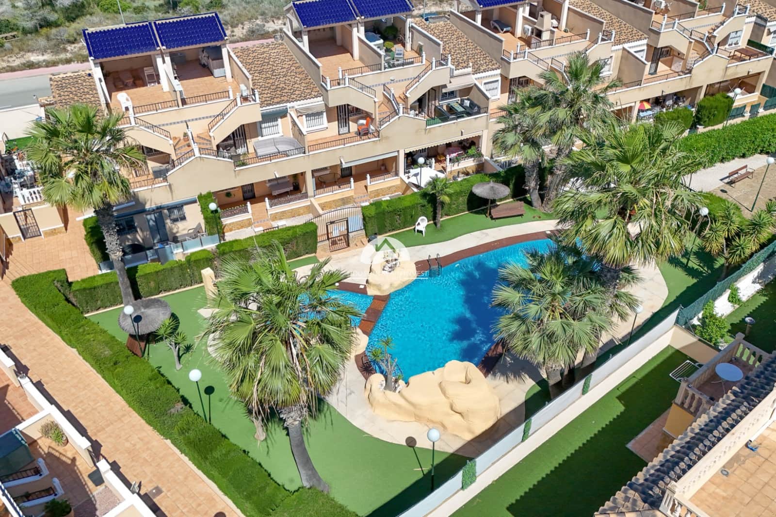 2 bedroom Bungalow for sale in Orihuela Costa with pool - € 215,000 (Ref: 9867814)